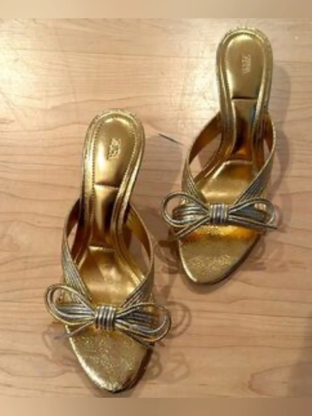 Zara gold metallic bow heeled sandals - Picture 2 of 12